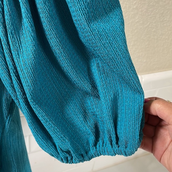 Anthropologie NEW without tags . On or off the shoulder Top . Teal green - Picture 5 of 6